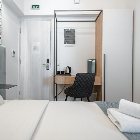 Kriel Suites By Liv Homes Афины Экстерьер фото