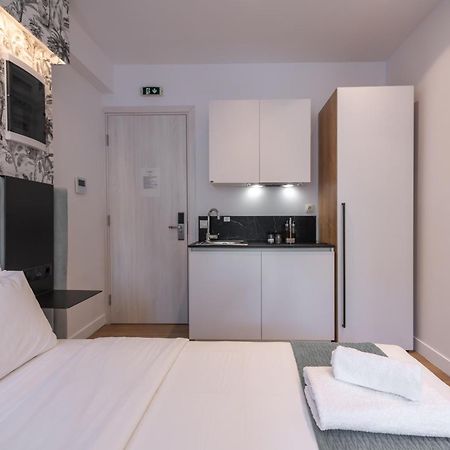 Kriel Suites By Liv Homes Афины Экстерьер фото