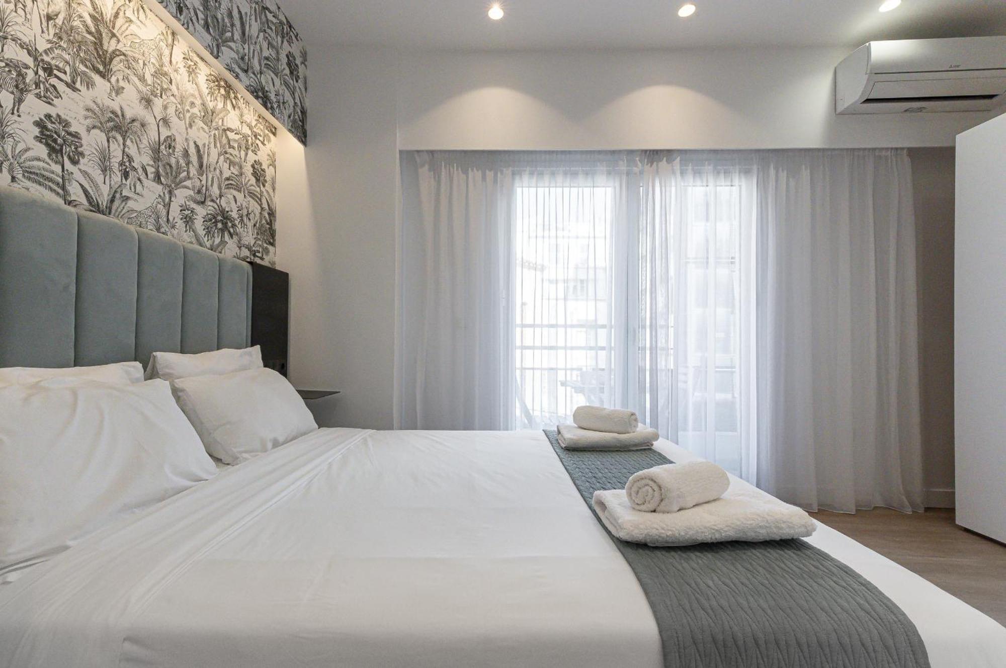 Kriel Suites By Liv Homes Афины Экстерьер фото